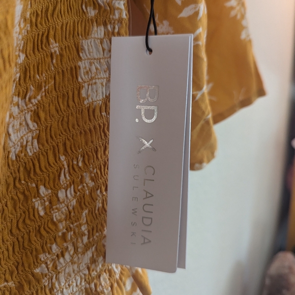 BP x Claudia Sulewski Floral Blouse - Picture 6 of 7